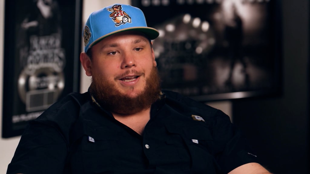 Luke Combs joins MLBN Play Ball