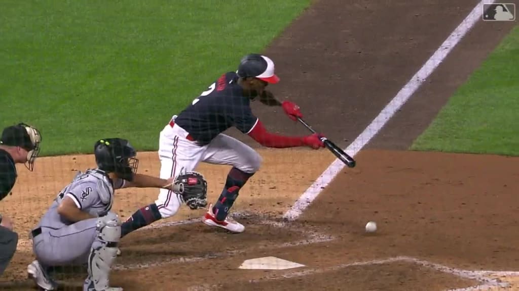 Twins walk off on single, error