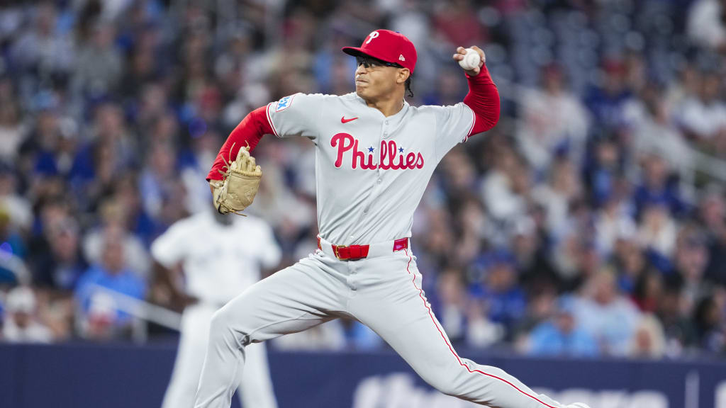 Jesús Luzardo strikes out Alejandro Kirk