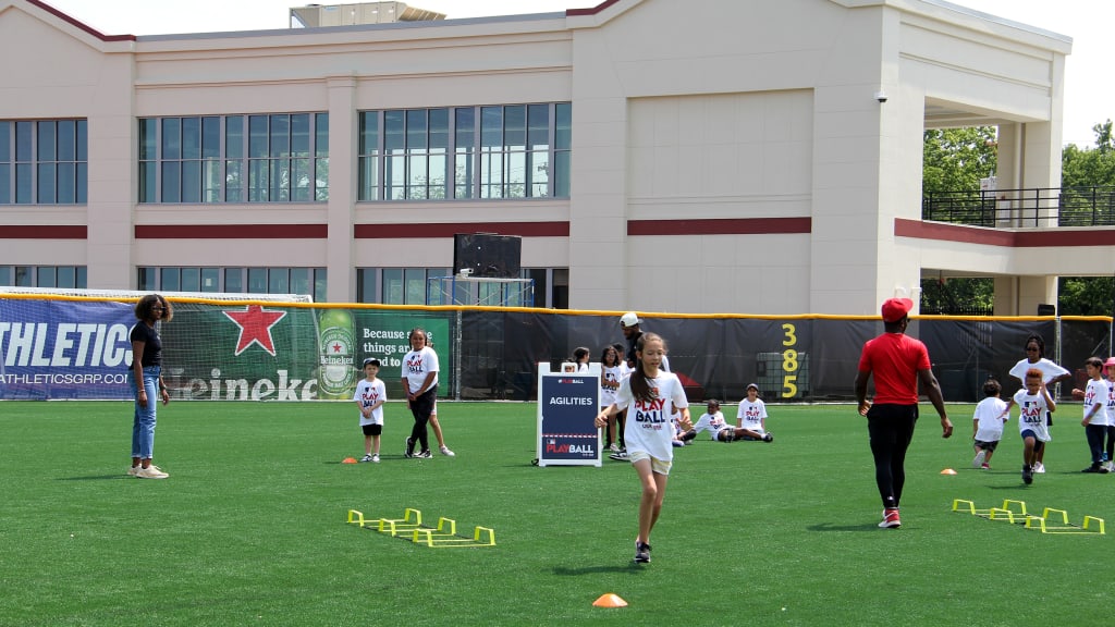 Kids took part in agility drills in center field. (Dan Cichalski/MLB.com)