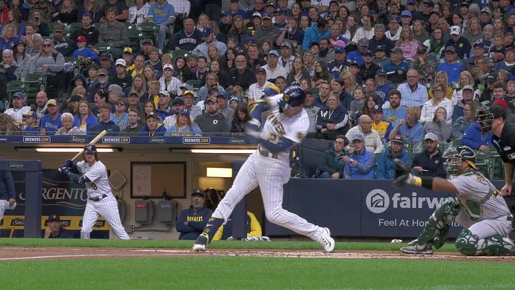 Brewers' rally falls short in sweep by A's