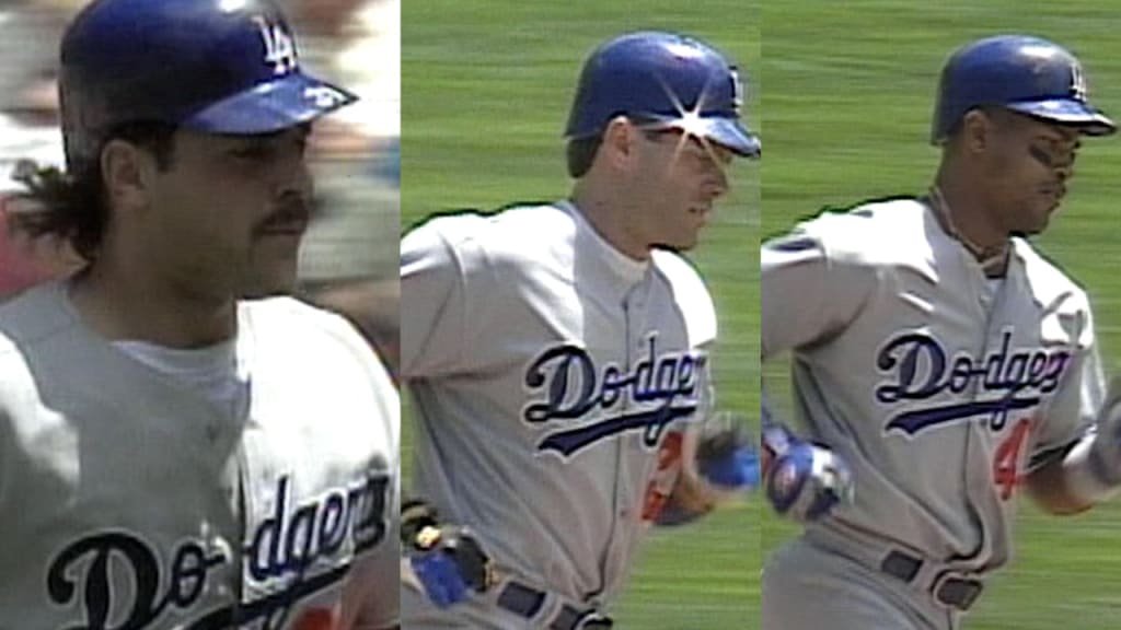Vintage 90s Starter LA Dodgers Mike Piazza MLB Baseball 
