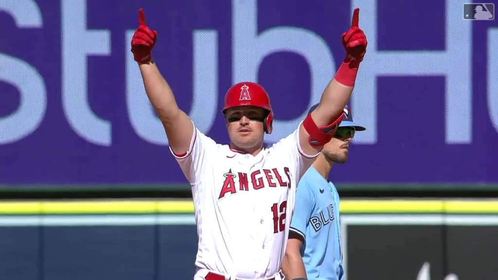 Uniforms - LA Angels  MLB Daily 