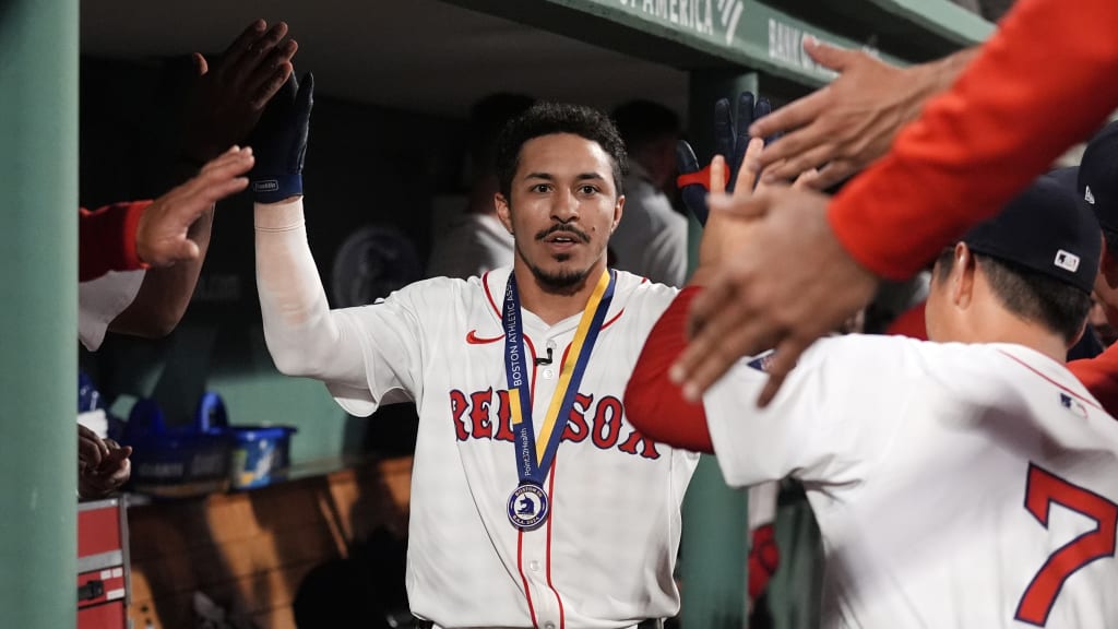 David Hamilton, Red Sox make comeback vs. Phillies