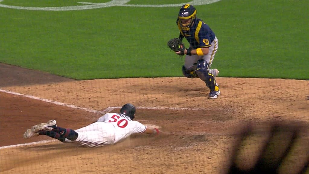 Carlos Correa hits go-ahead homer, has coolest celebration yet