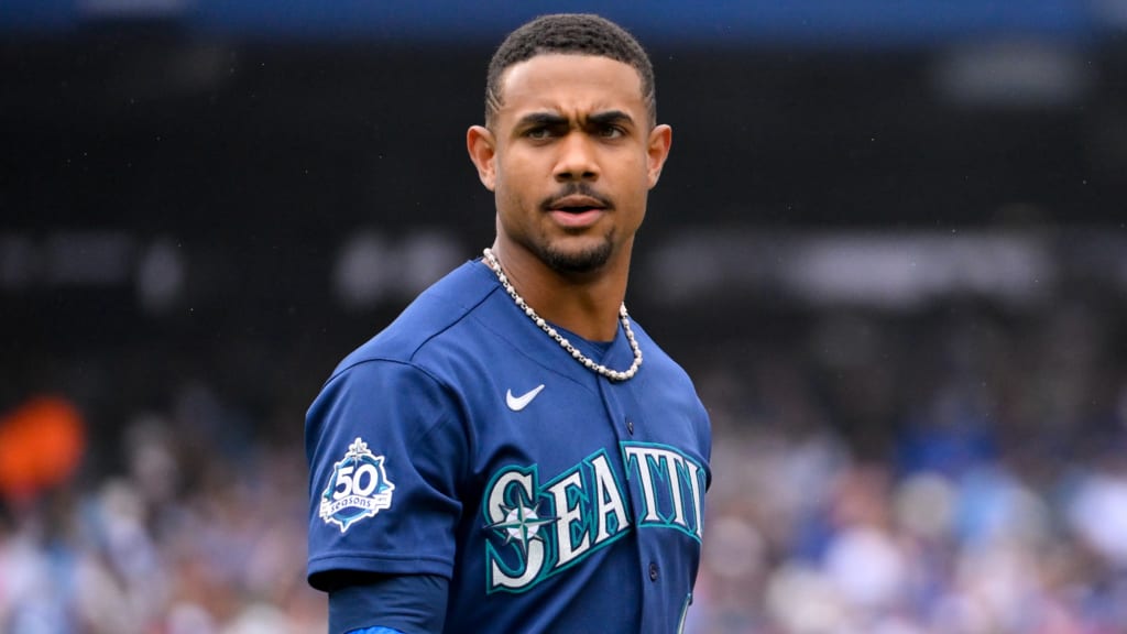MLB.com editorial image for Seattle Mariners: J-Rod's split-second gamble looms large in crushing walk-off loss