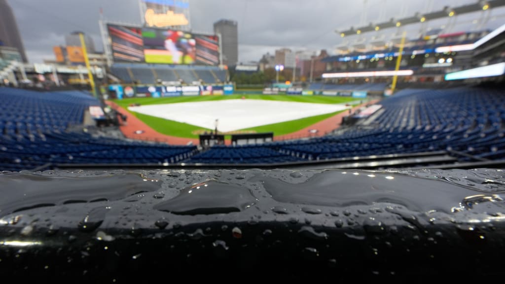 Rain reshuffles ALCS: Game 4 Sat. at 8, Game 5 Sun. at 5