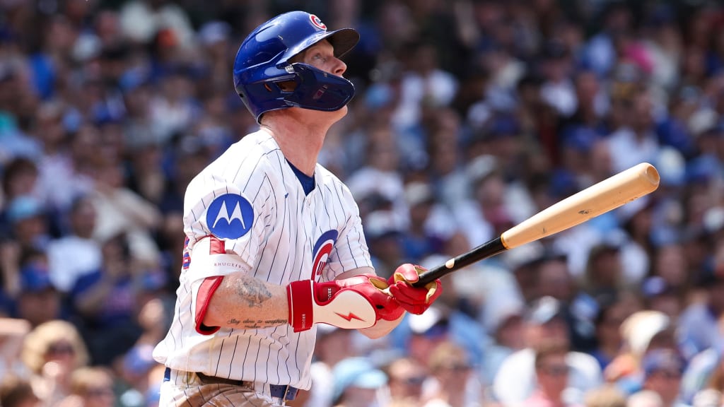 LIVE: Surging PCA powering Cubs under Wrigley lights
