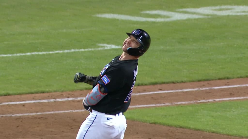 Pete Alonso cries after record homer