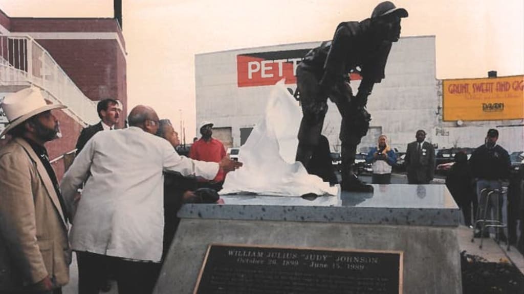 Wilmington unveiled a statue of Hall of Famer Judy Johnson on April 14, 1995.