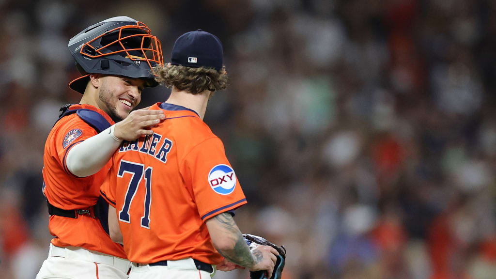 Josh Hader seals the win 