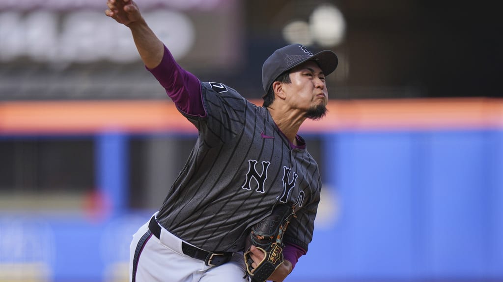 ManU TREBLE(三冠)達成年・大判ポートレート コントレイル 史上3頭目の無敗3冠、史上初の親子無敗三冠を達成