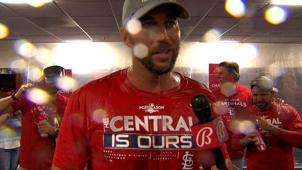 Adam Wainwright was the ultimate dad when his son took over his post-game  press conference 