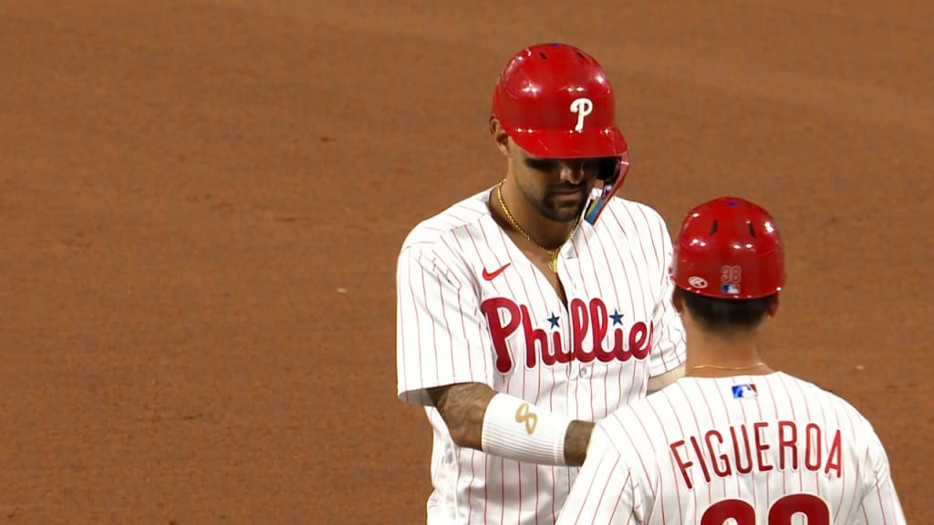 Phillies' offense connects for 13 runs vs. Twins
