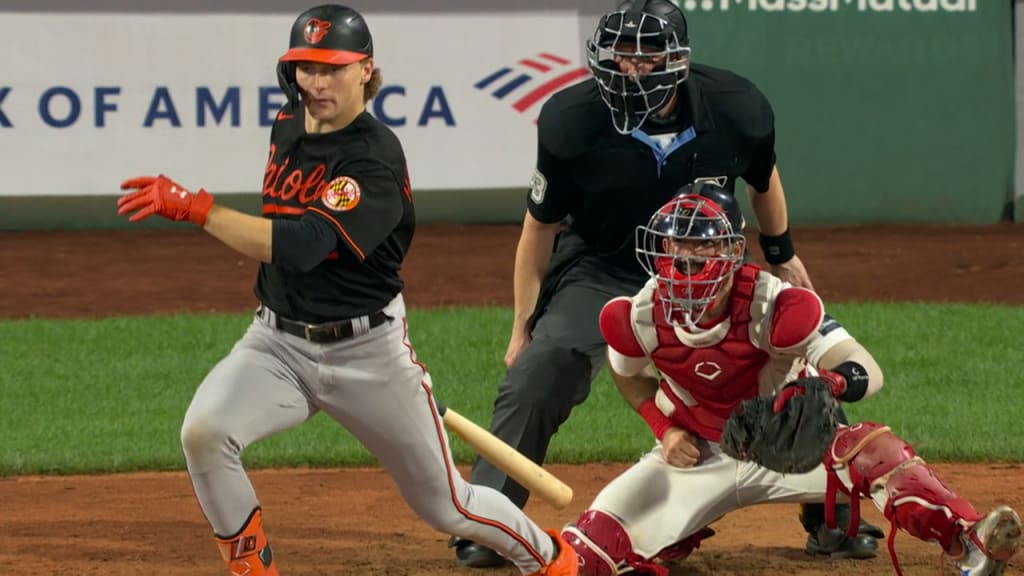 Hernández's 424-foot home run, 10/10/2021