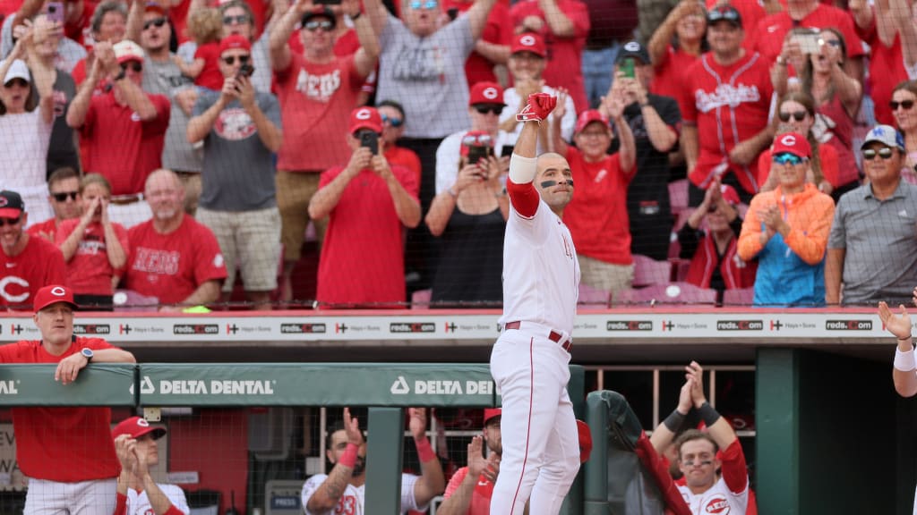 MLB News: Joey Votto joins 2,000-hit club as Cincinnati Reds beat Chicago  Cubs