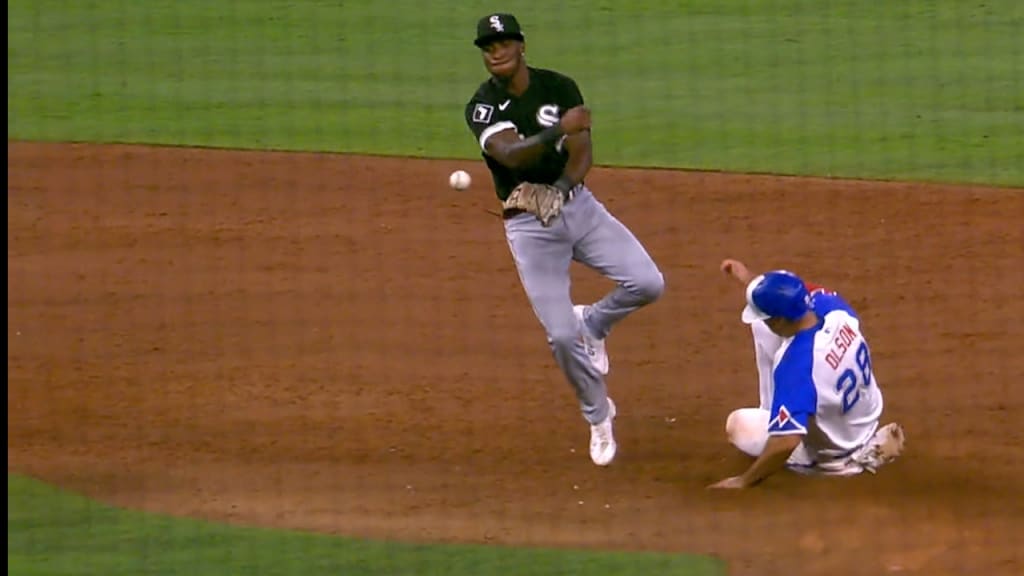 Burger hits go-ahead homer as White Sox beat Braves 6-5 for first win in  Atlanta