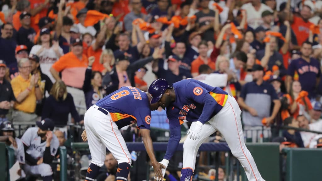 Twins lose 18th straight in playoffs, swept by Astros