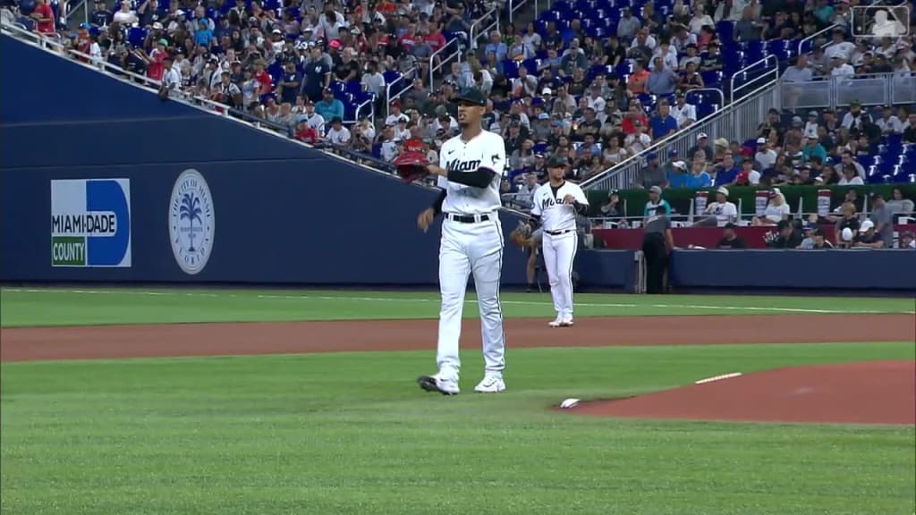 Jake Burger, Marlins walk off Yankees with ninth-inning rally