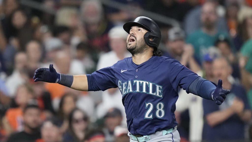 Eugenio Suárez Luis Arraez free agent comparison 2026