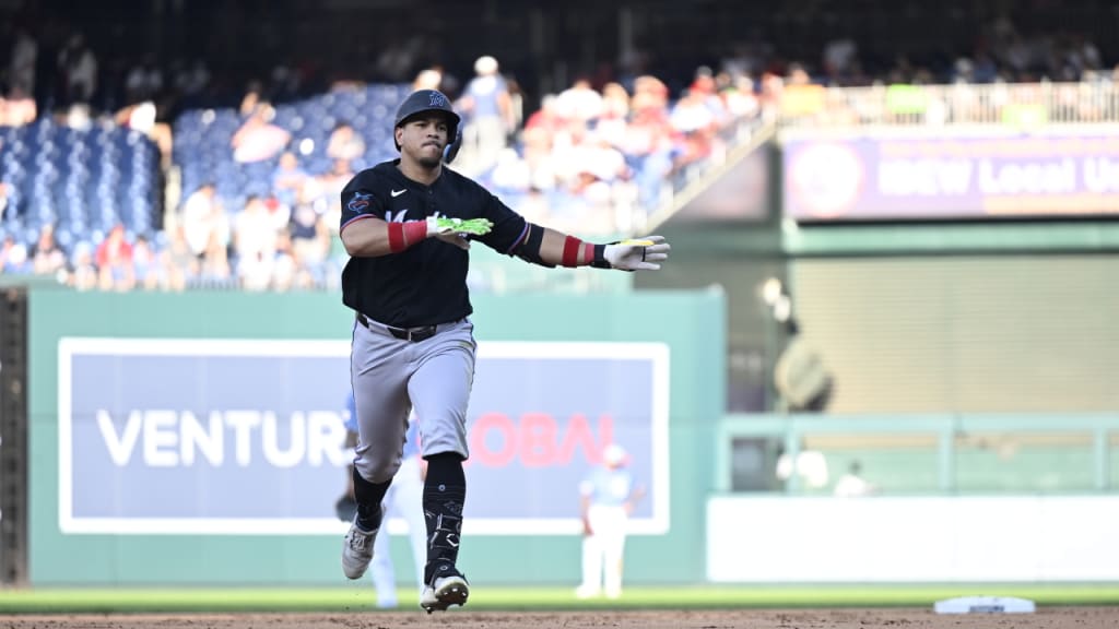 MLB.com editorial image for Miami Marlins: More late heroics from Hernández not enough in Marlins' 10-inning loss
