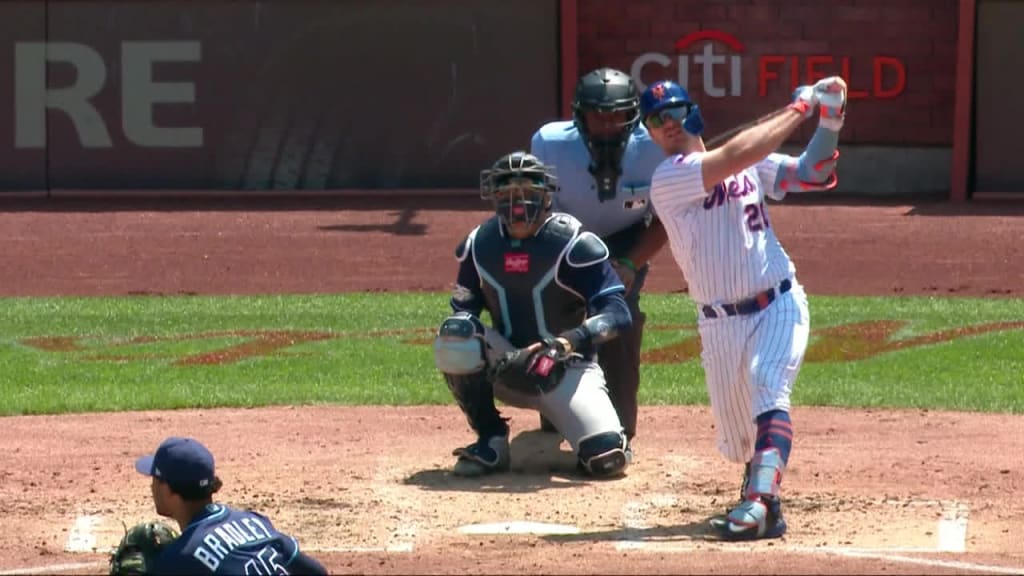 Pete Alonso's solo home run (16)