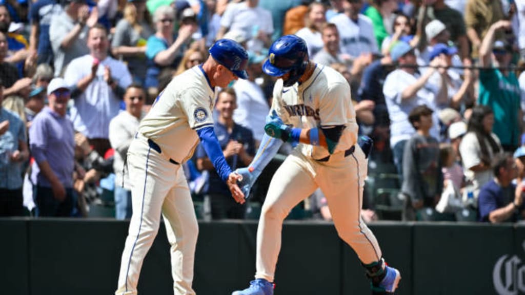 Logan Gilbert strikes out nine, deals gem to secure Mariners' sweep