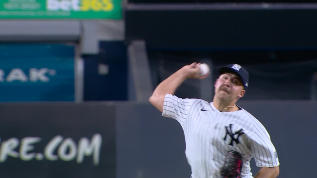 Jasson Domínguez hits first Yankee Stadium homer, collects 3 hits