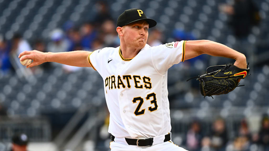 Keller goes 7 strong innings, Bucs take series