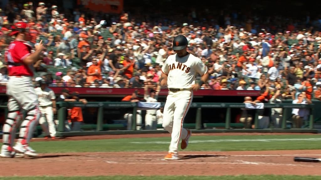 MLB scores: Giants complete sweep of Phillies with walk-off homer