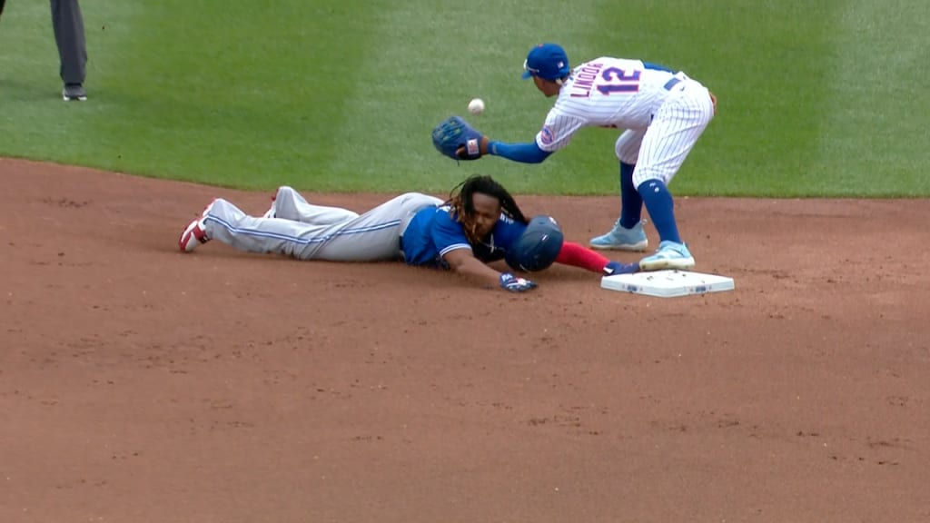 Watch: Minnesota Twins infielder delivers in the clutch against Milwaukee  Brewers All-Star closer