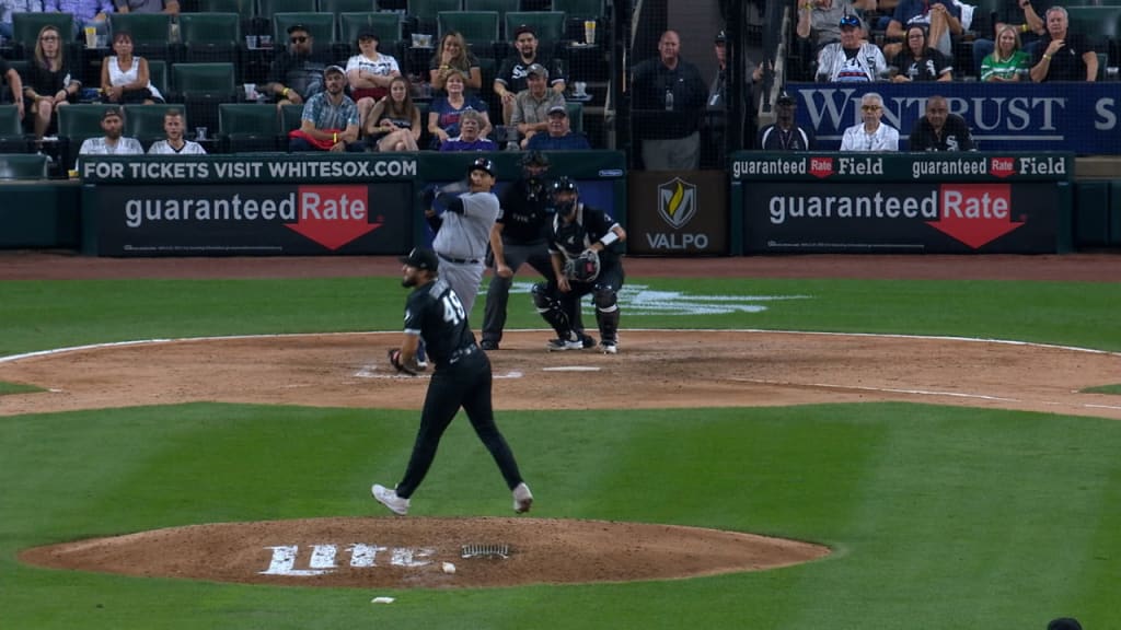 Photos: White Sox get Guaranteed Rate Field ready for the postseason