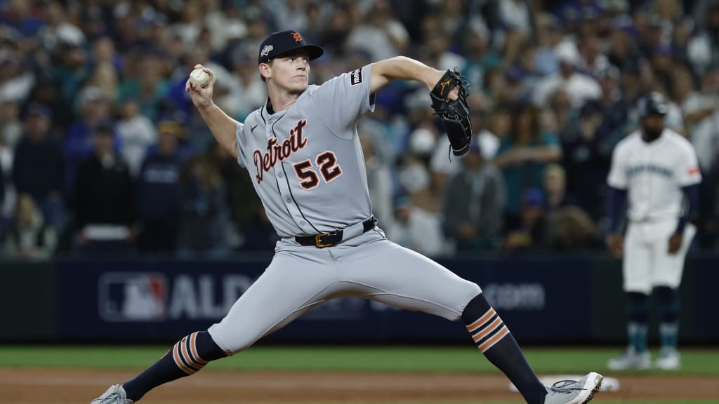 Troy Melton escapes jam in the 10th