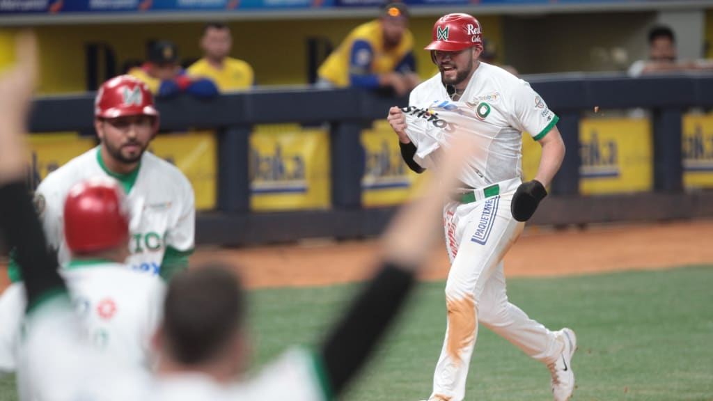 Julian Ornelas scores the walk-off run on a hit-by-pitch. (Cárdenas Sports Media)