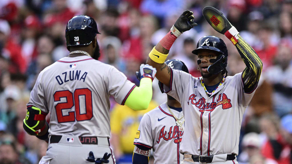 Ozzie Albies leads Braves to win over Phillies