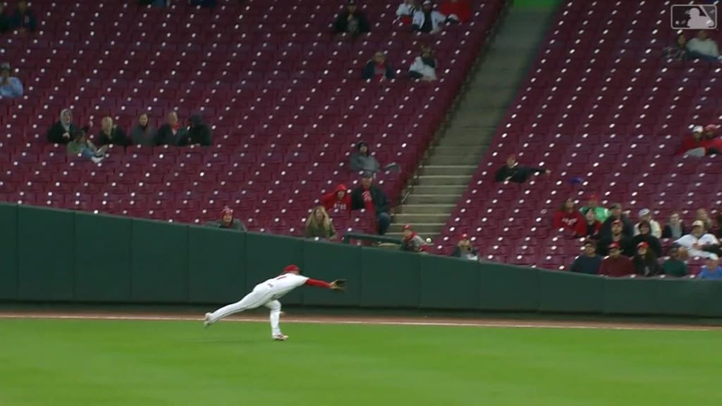 Chicago Cubs bring home white jerseys for good luck to GABP