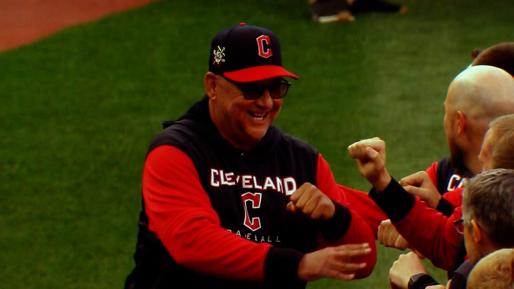 Francona wins AL Manager of Year