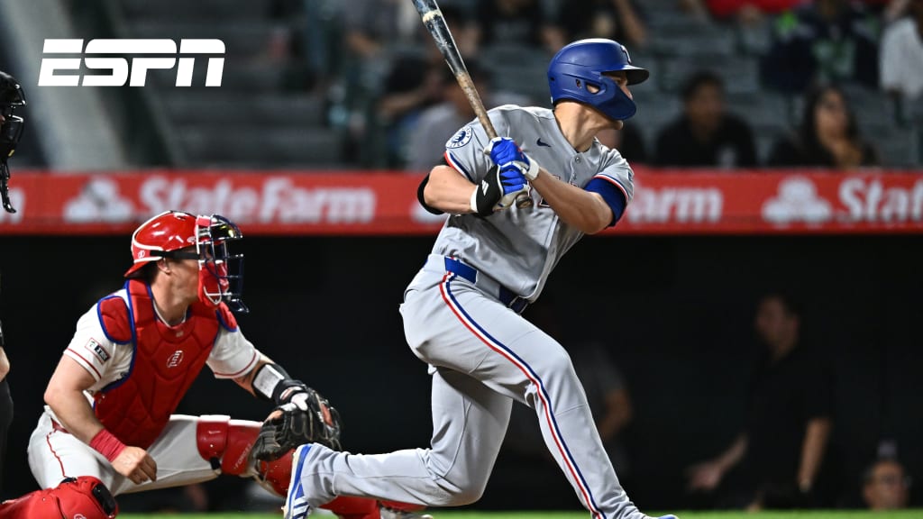 LIVE: Can Rangers get star shortstop rolling for playoff race?