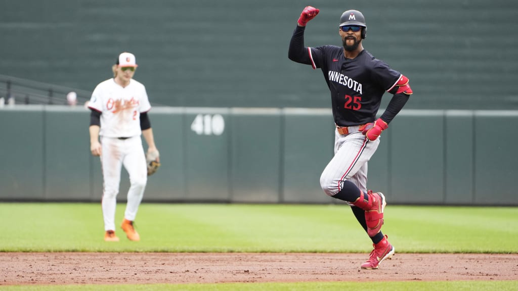 LIVE: Can Minny improve on a perfect 10?