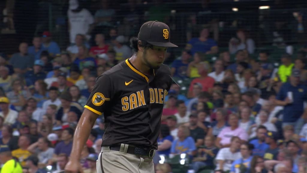 Yu Darvish fans three
