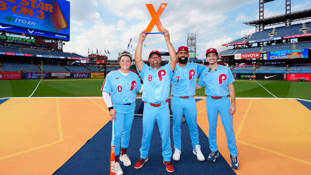 Team Victorino celebrates its MLBx triumph. (Getty)