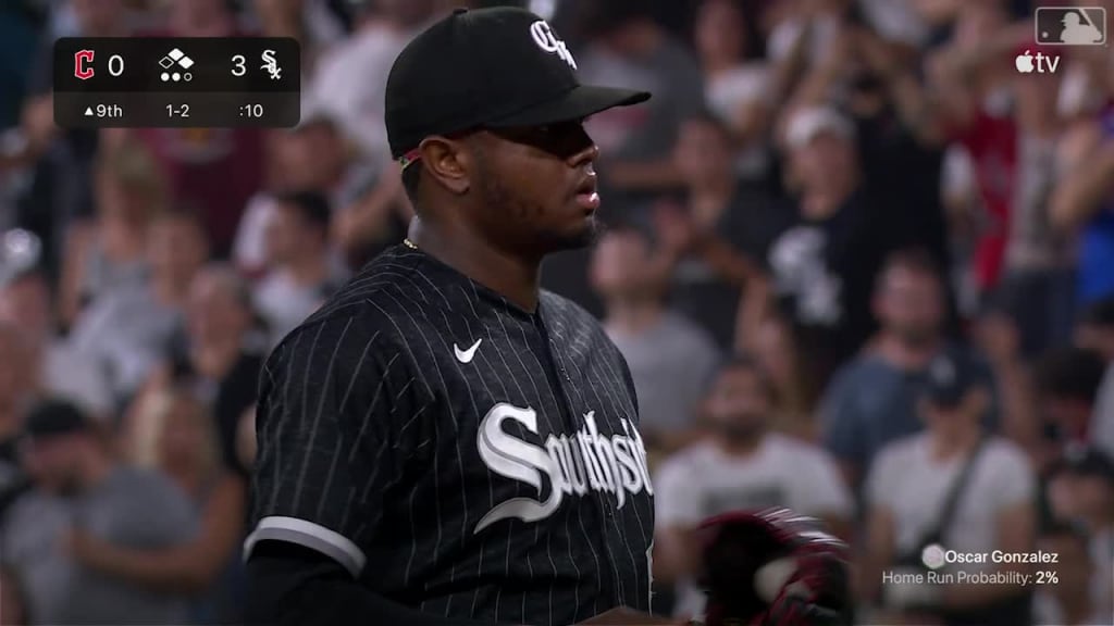 The White Sox Get a New Look, Remembering Chicago