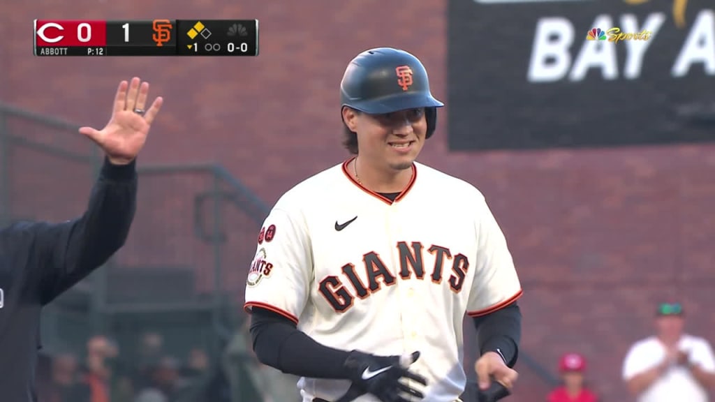 Harrison dazzles in debut, but Giants get walked off for brutal