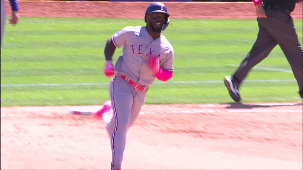 Adolis García hits grand slam in Rangers' eight-run inning