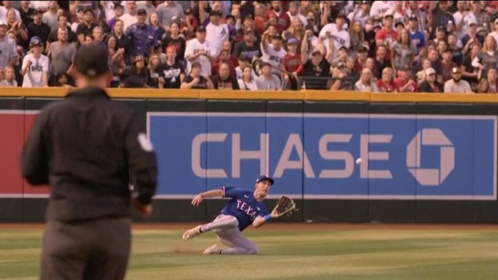 Evan Carter's sliding catch