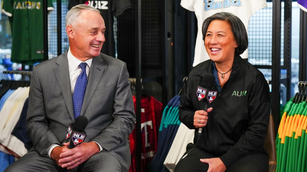 AUSL Commissioner Kim Ng (right) with MLB Commissioner Rob Manfred on Thursday. (Mary DeCicco/MLB)