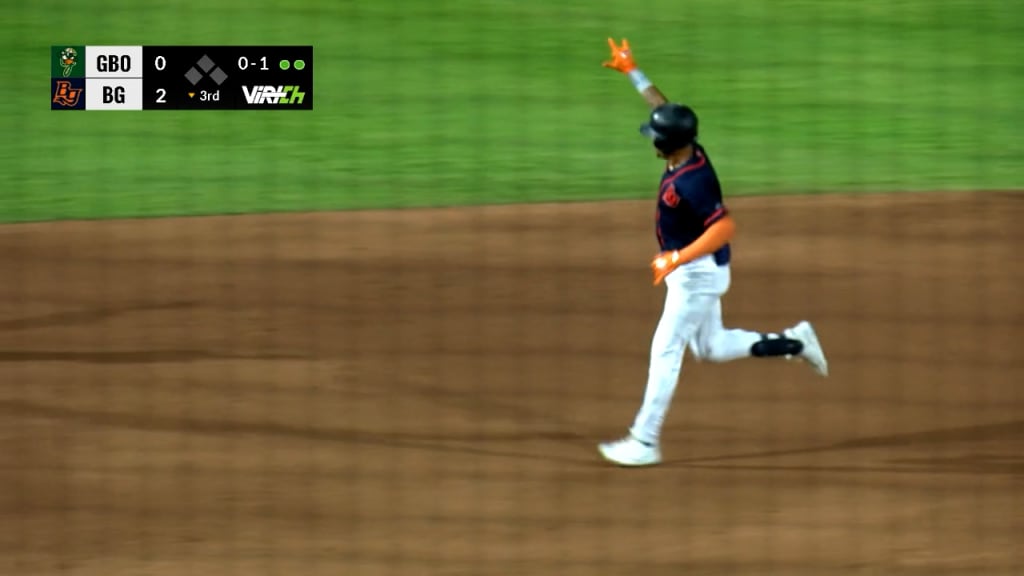 Xavier Isaac's two-home run game