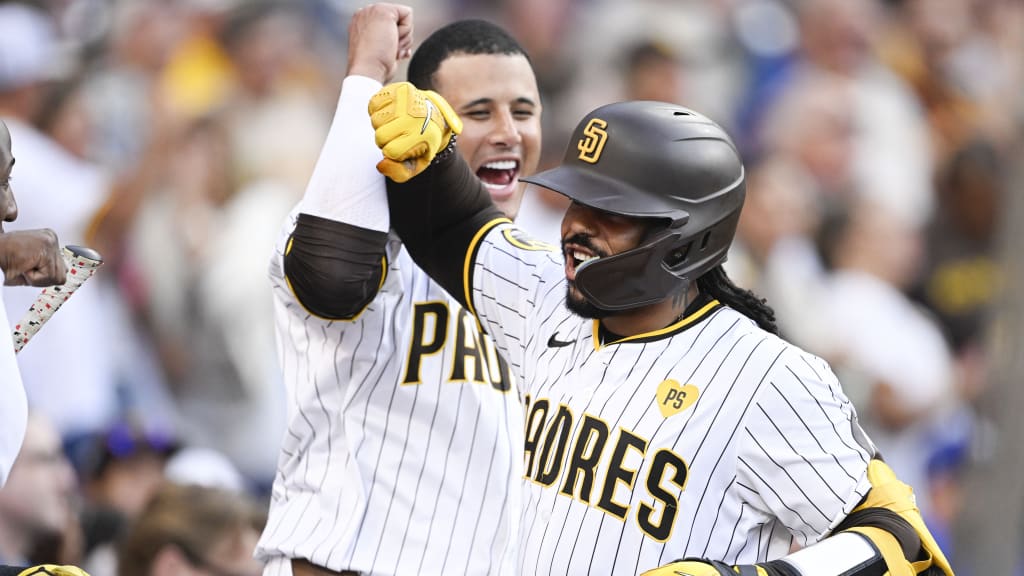 Dylan Cease helps Padres sweep Dodgers