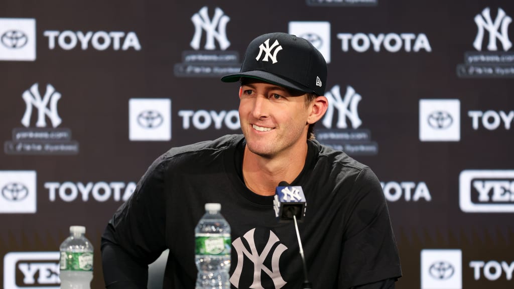 The July trade that brought McMahon to New York moved him from a National League team with the worst record in baseball to one fighting for a second straight American League pennant. While the 30-year-old was incredibly excited, he couldn’t deny the bittersweet nature of leaving the only franchise he had ever known. (Photo Credit: New York Yankees)