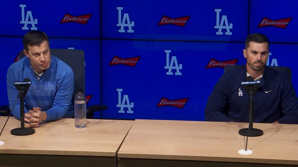 Dodgers' Andrew Friedman confirms manager Dave Roberts will return in 2024